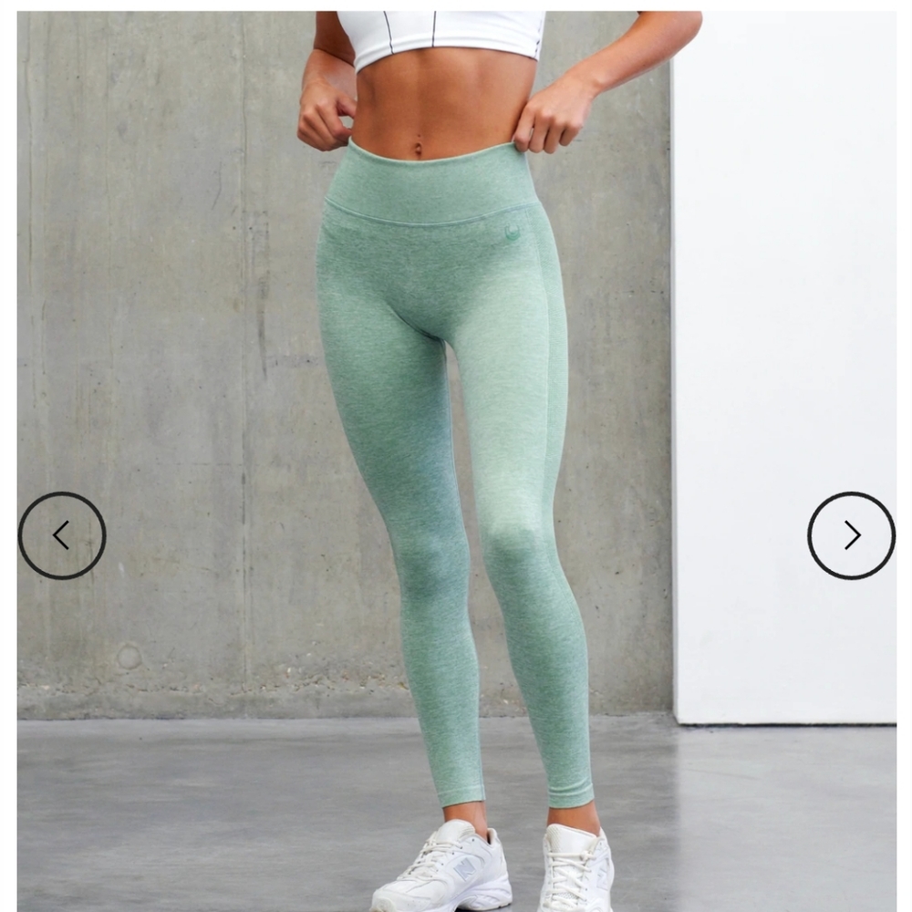 🚫Sold🚫 Lazuli label leggings